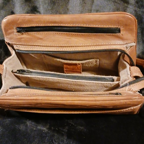 Handtooled Purse - Picture 5 of 7